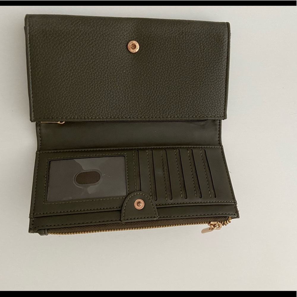 Wallet - Picture 2 of 4